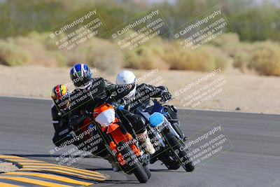 media/Oct-08-2022-SoCal Trackdays (Sat) [[1fc3beec89]]/Turn 10 (945am)/